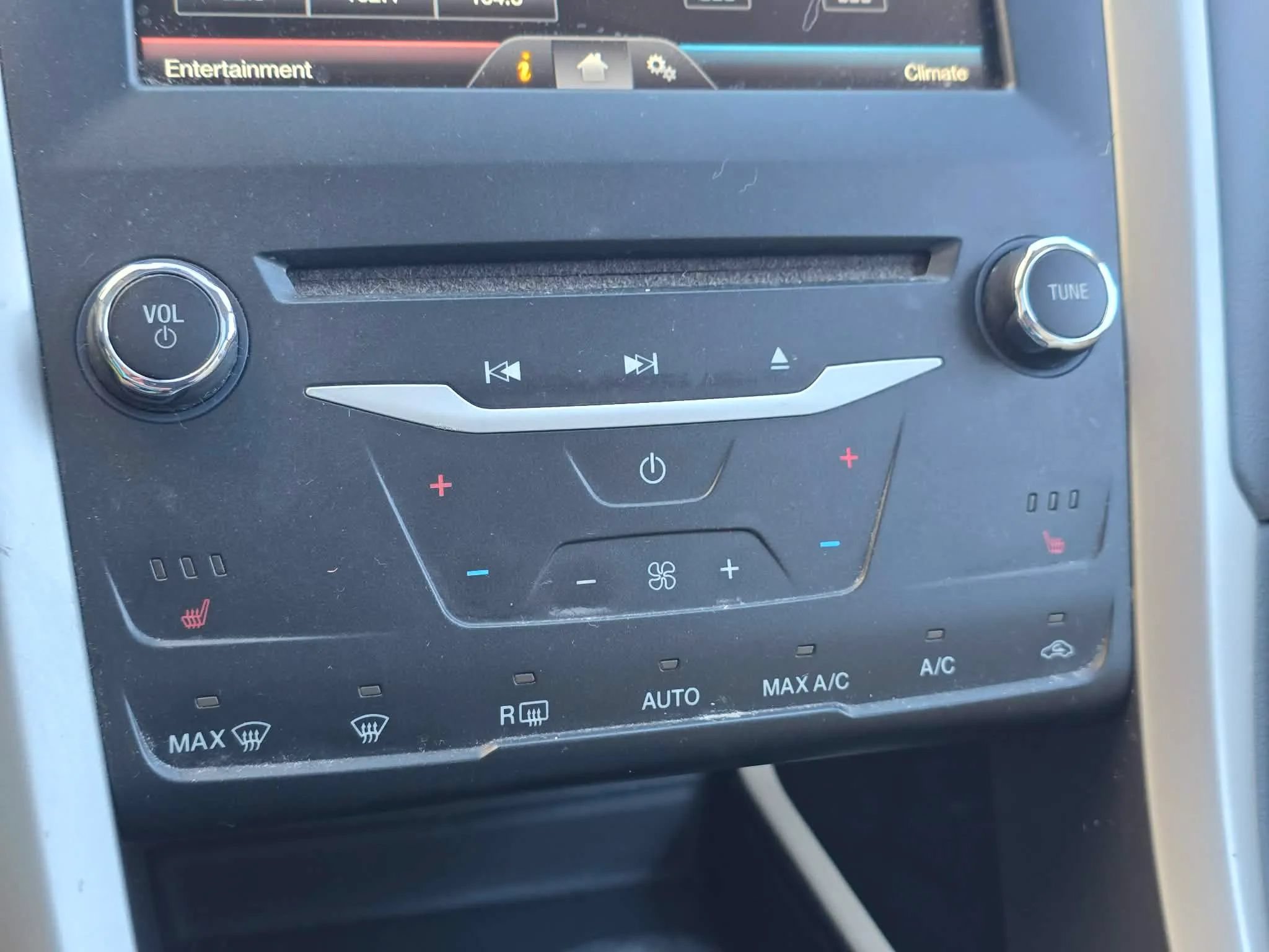 Used 2013 Ford Fusion SE FWD image 7