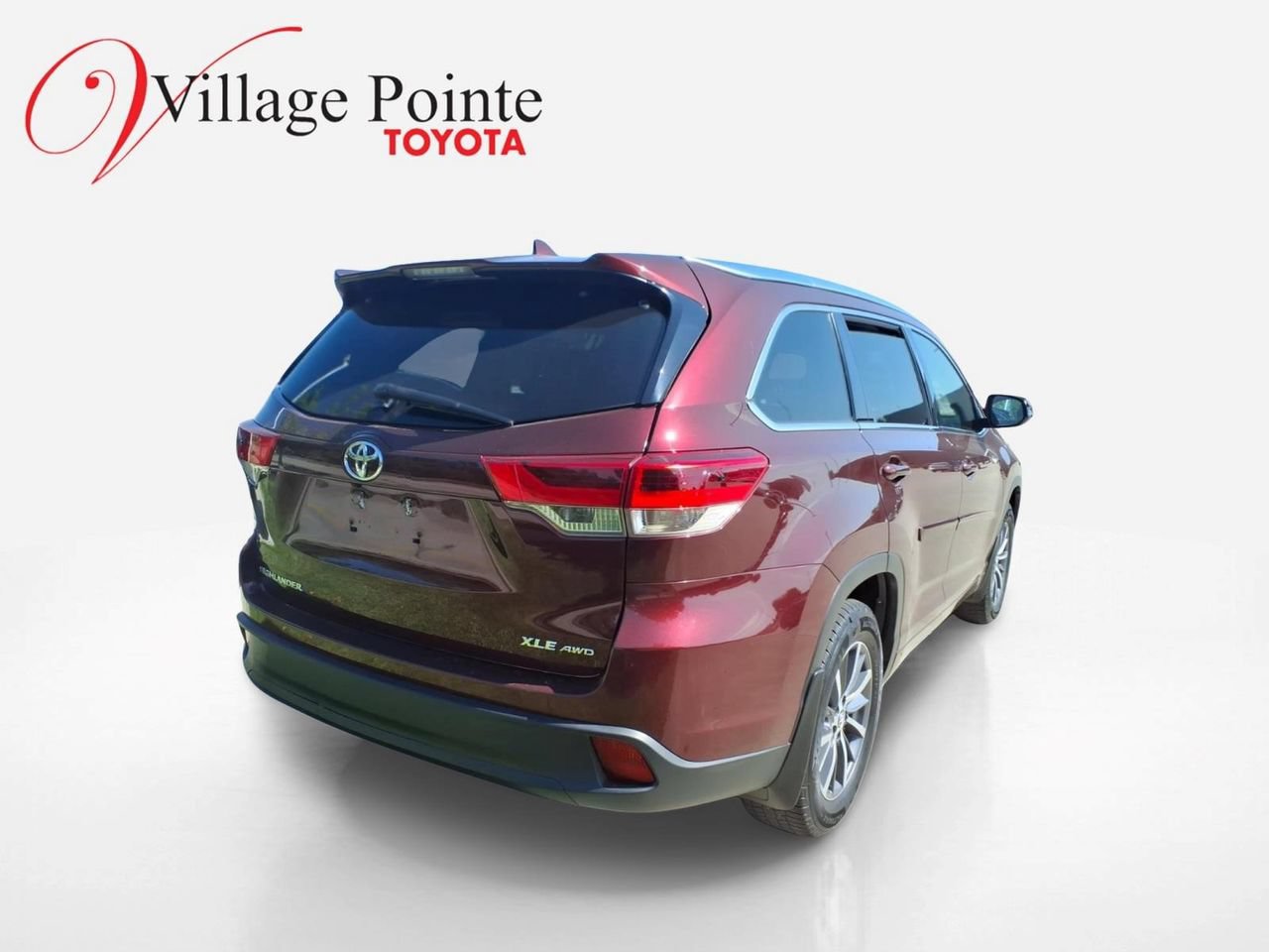 Used 2017 Toyota Highlander XLE AWD/4WD image 4