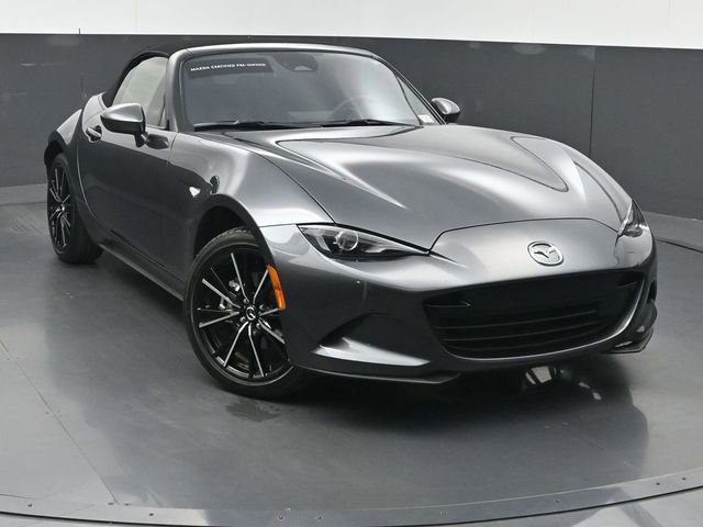 Certified 2025 MAZDA MX-5 Miata Grand Touring w/ Weather Package RWD image 1