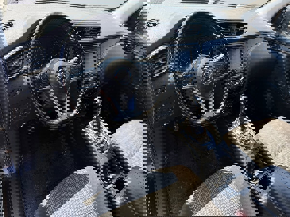 Used 2022 Nissan Rogue Sport SV image 15