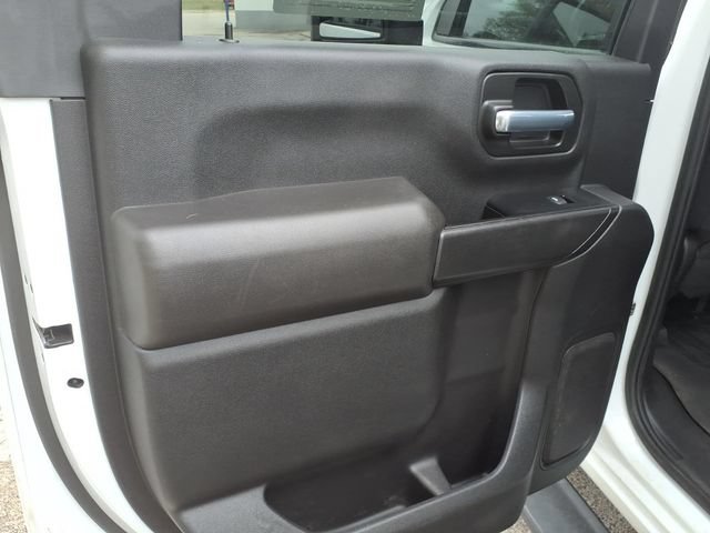 Used 2022 Chevrolet Silverado 2500 Custom w/ Custom Value Package AWD/4WD image 7