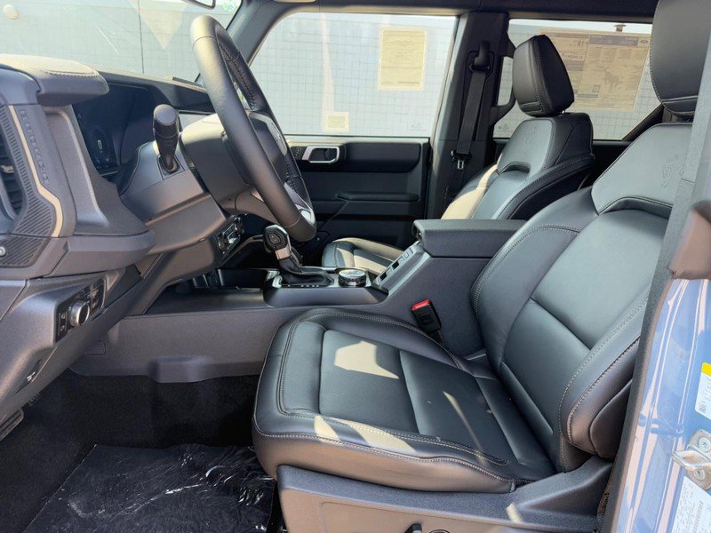 New 2025 Ford Bronco Badlands image 16
