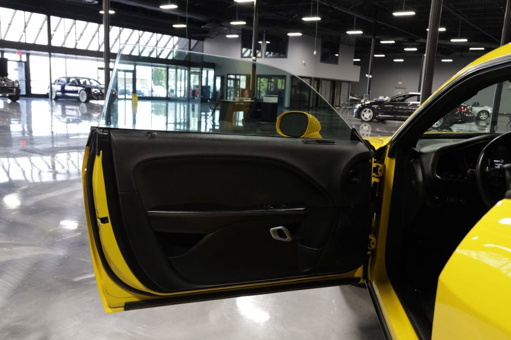 Used 2017 Dodge Challenger SXT image 10