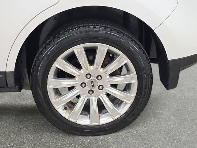Used 2015 Lincoln MKX AWD w/ Equipment Group 102A image 33