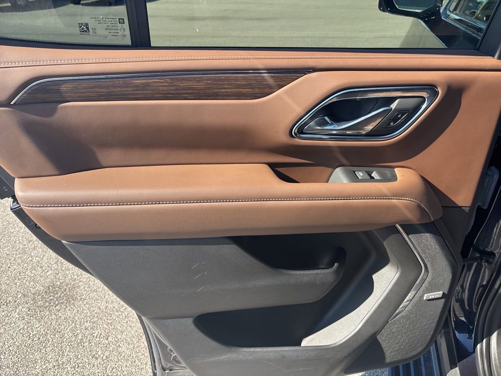 Used 2023 Chevrolet Tahoe High Country w/ LPO, Illumination Package image 15