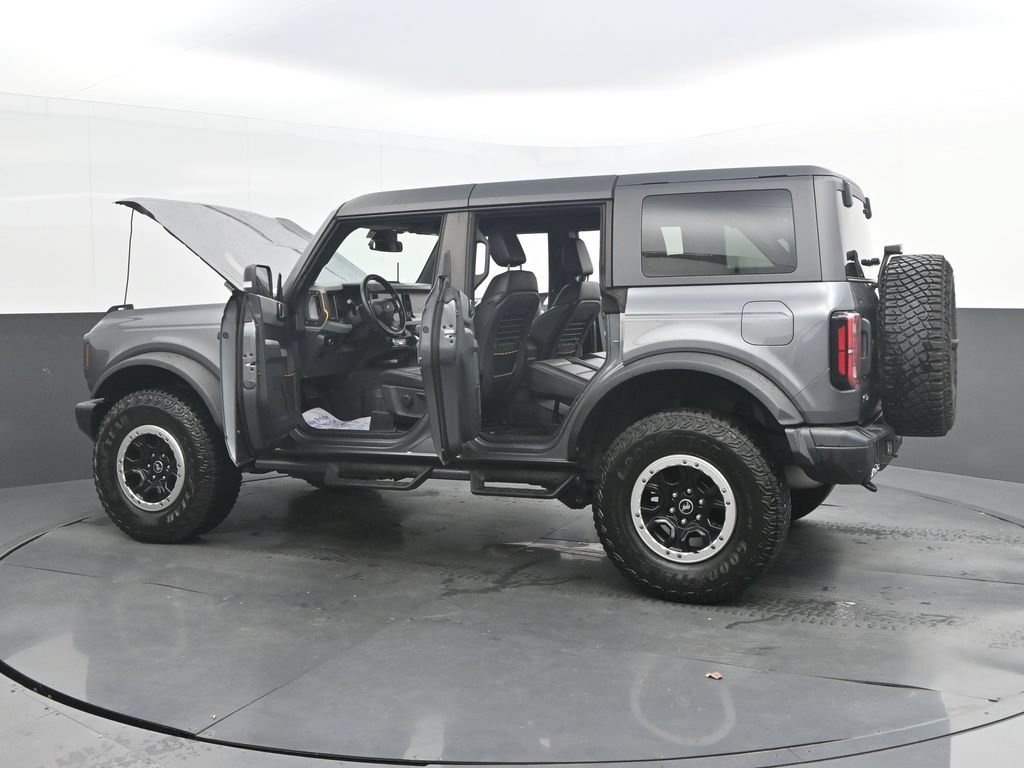 Used 2023 Ford Bronco Badlands w/ Sasquatch Package AWD/4WD image 44