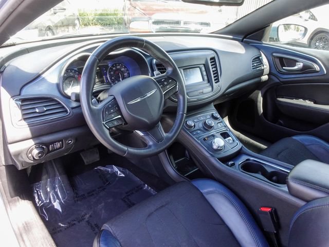 Used 2015 Chrysler 200 S FWD image 11