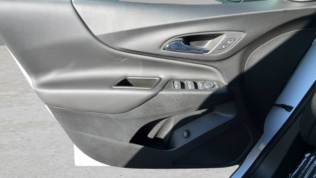 Used 2022 Chevrolet Equinox LT FWD image 17