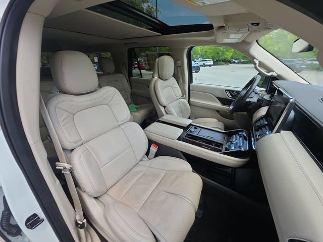 Used 2020 Lincoln Navigator Reserve w/ Luxury Package AWD/4WD image 27