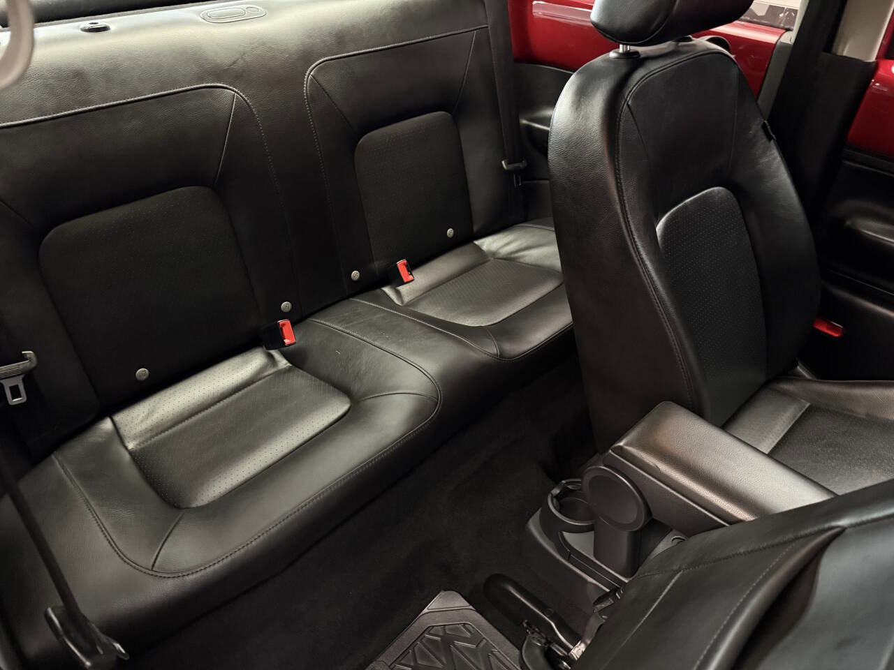 Used 2008 Volkswagen Beetle S FWD image 20