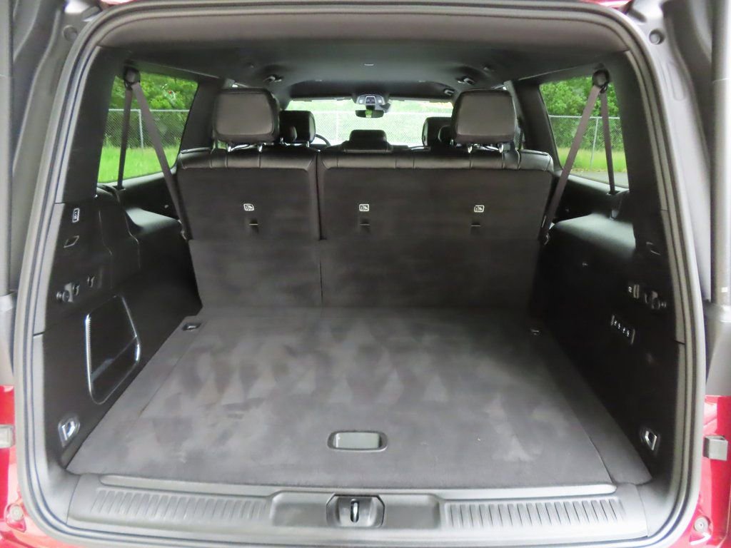Certified 2024 Jeep Wagoneer L Series II w/ Flexible Seating Group image 18