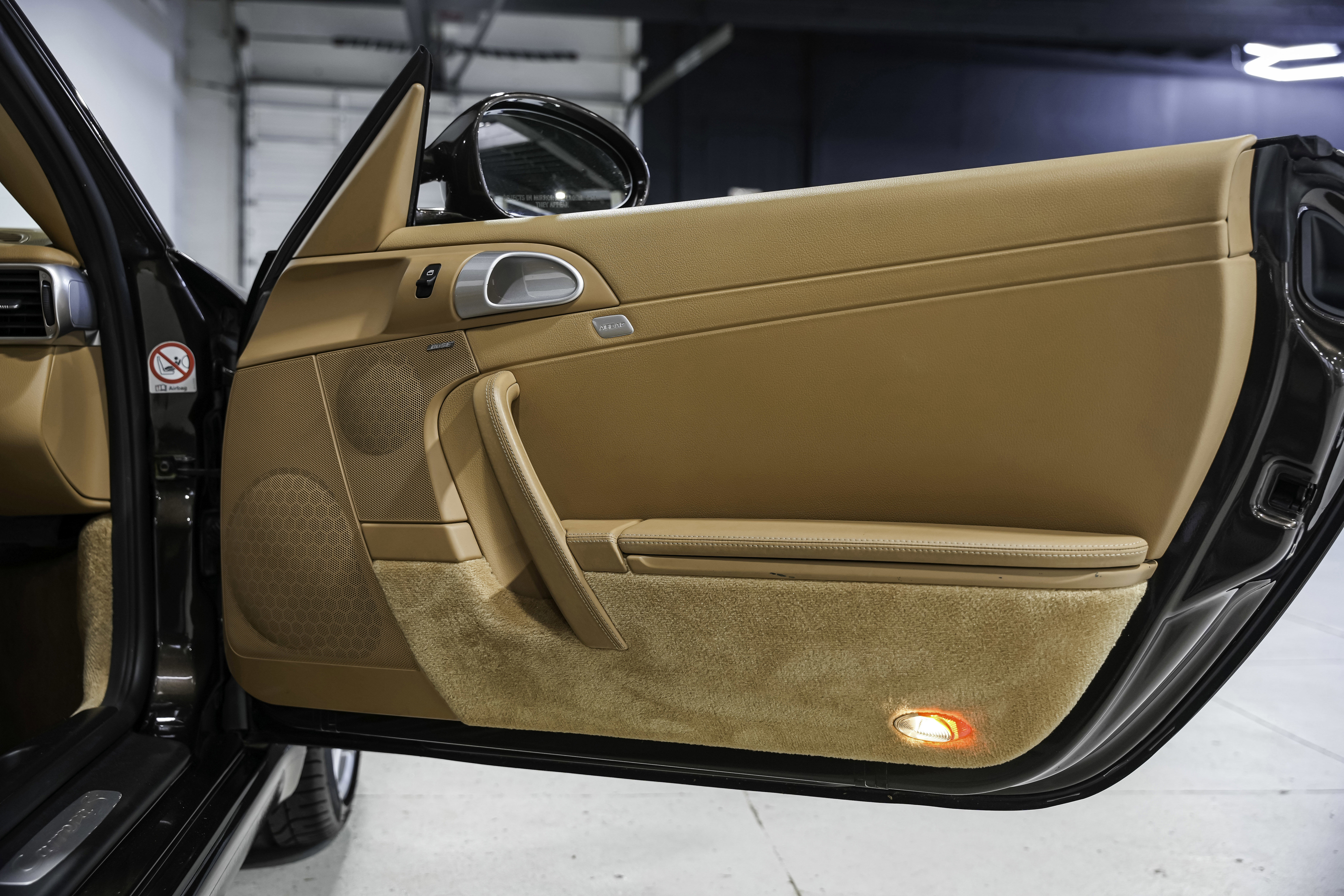 Used 2010 Porsche 911 Carrera S image 25