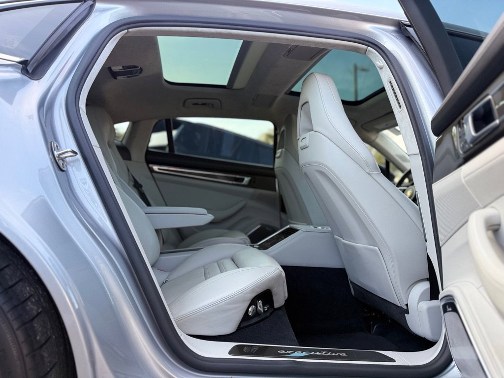 Used 2018 Porsche Panamera Turbo Executive w/ Assistance Package image 22