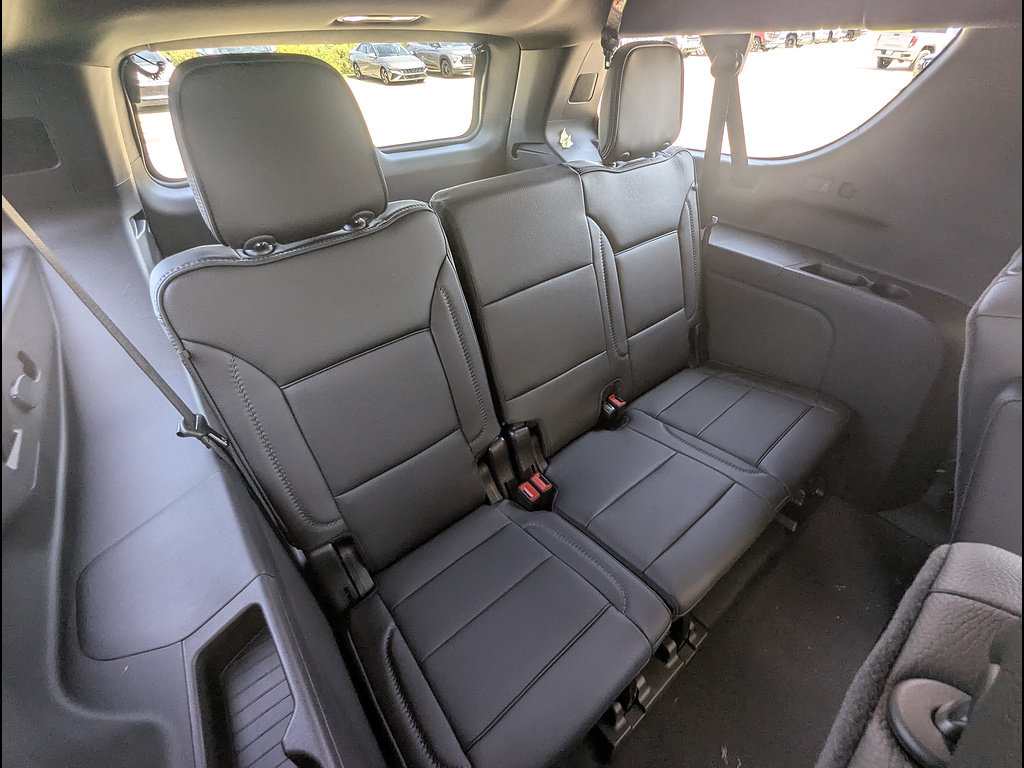 New 2026 GMC Yukon XL Denali w/ Denali Reserve Package AWD/4WD image 17