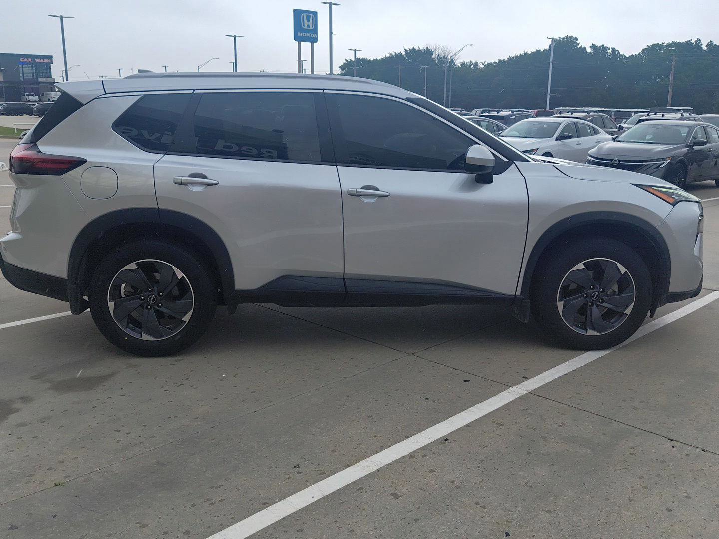 Used 2024 Nissan Rogue SV w/ SV Premium Package FWD image 13