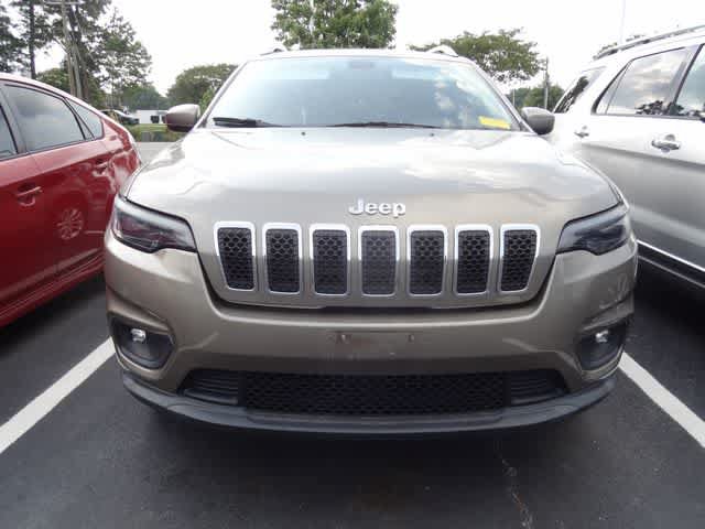 Used 2019 Jeep Cherokee Latitude w/ Popular Appearance Group AWD/4WD image 2