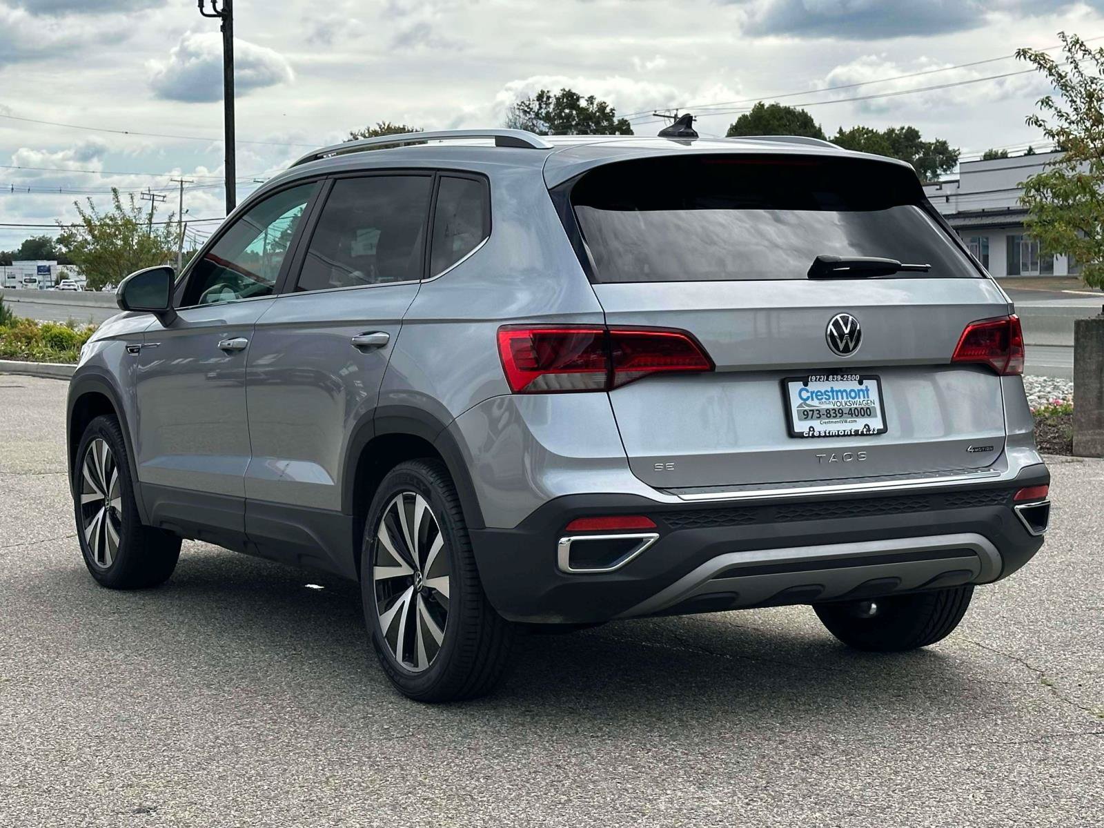 Certified 2023 Volkswagen Taos SE AWD/4WD image 4