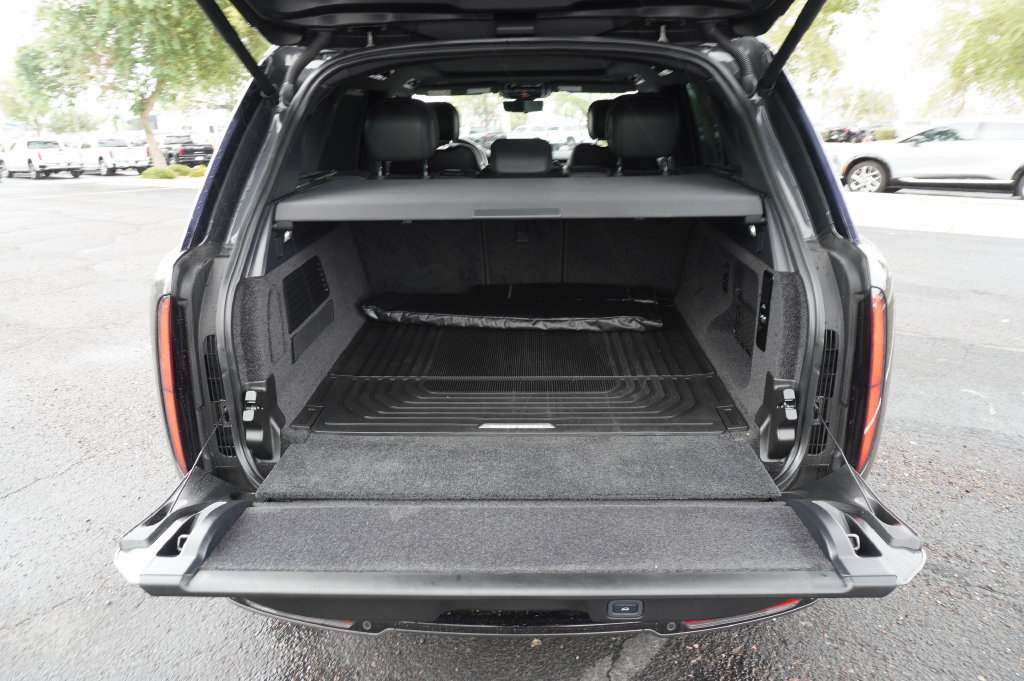 Used 2023 Land Rover Range Rover SE AWD/4WD image 9
