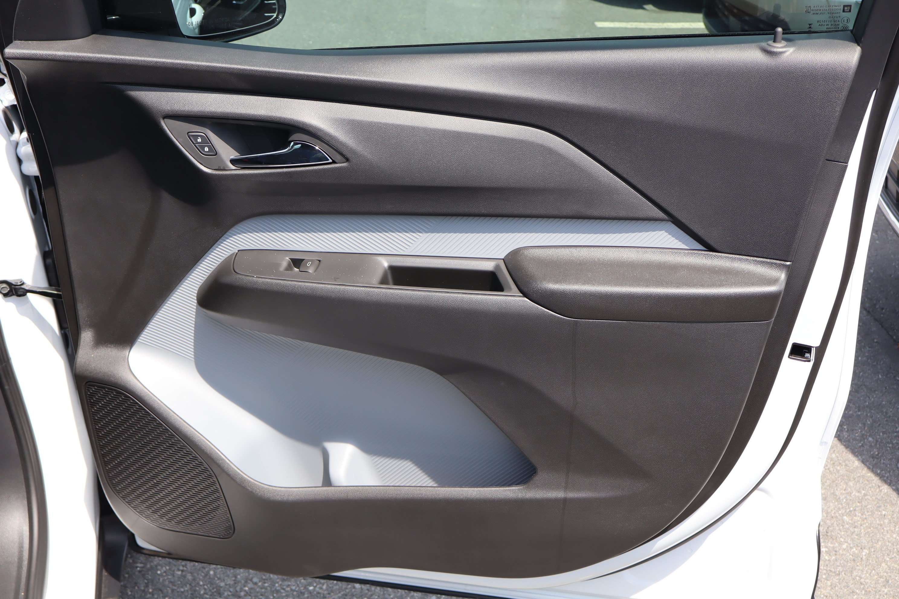 New 2027 Chevrolet Bolt LT FWD image 21