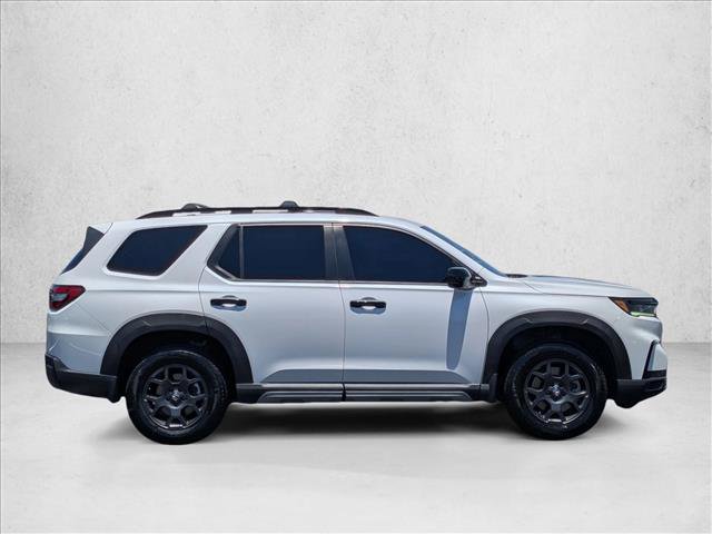 Used 2023 Honda Pilot TrailSport image 4