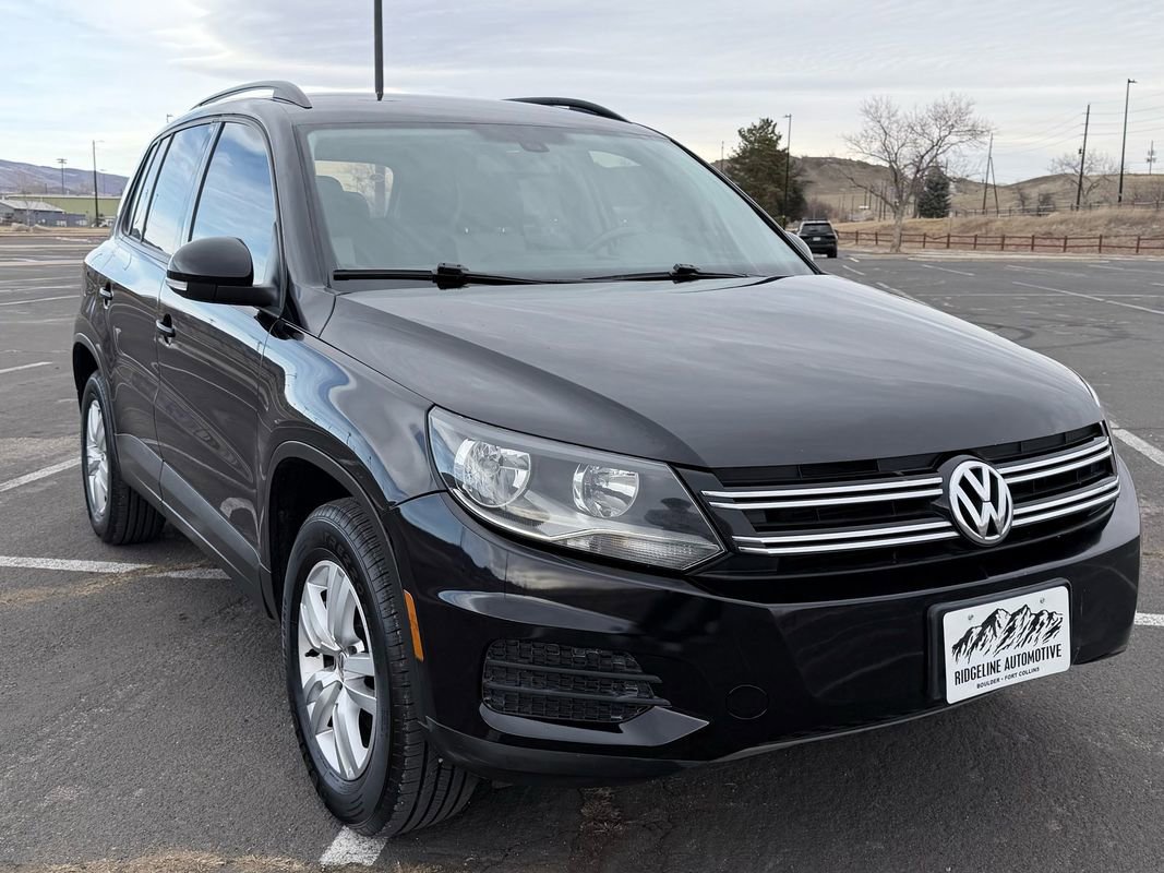Used 2016 Volkswagen Tiguan S image 3
