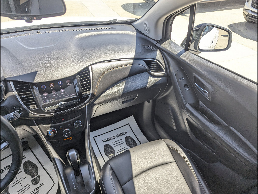 Used 2021 Chevrolet Trax LT w/ Redline Edition AWD/4WD image 24