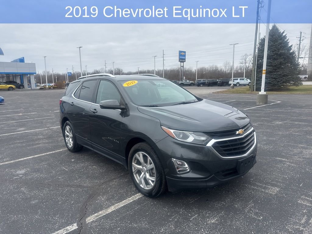 Used 2019 Chevrolet Equinox LT image 2