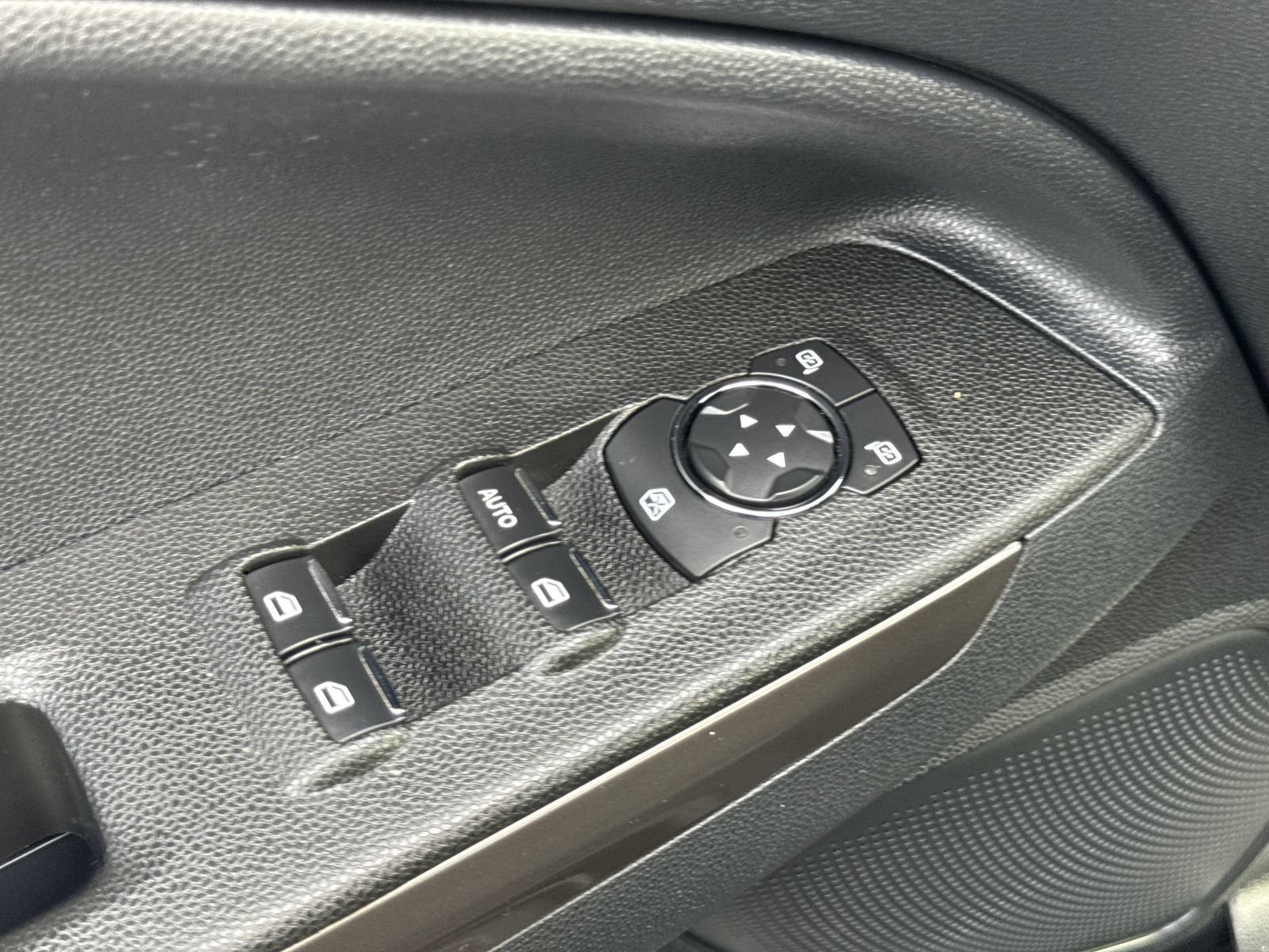 Used 2019 Ford EcoSport SE FWD image 20
