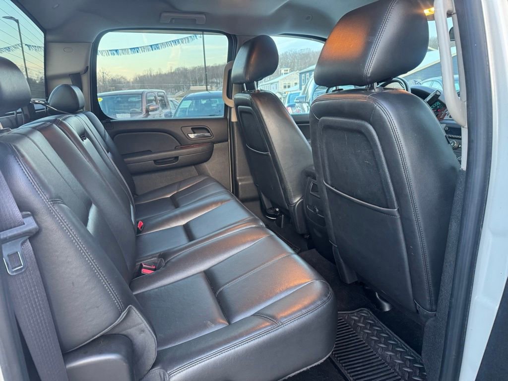 Used 2012 GMC Sierra 1500 SLT w/ SLT White Diamond Edition image 19