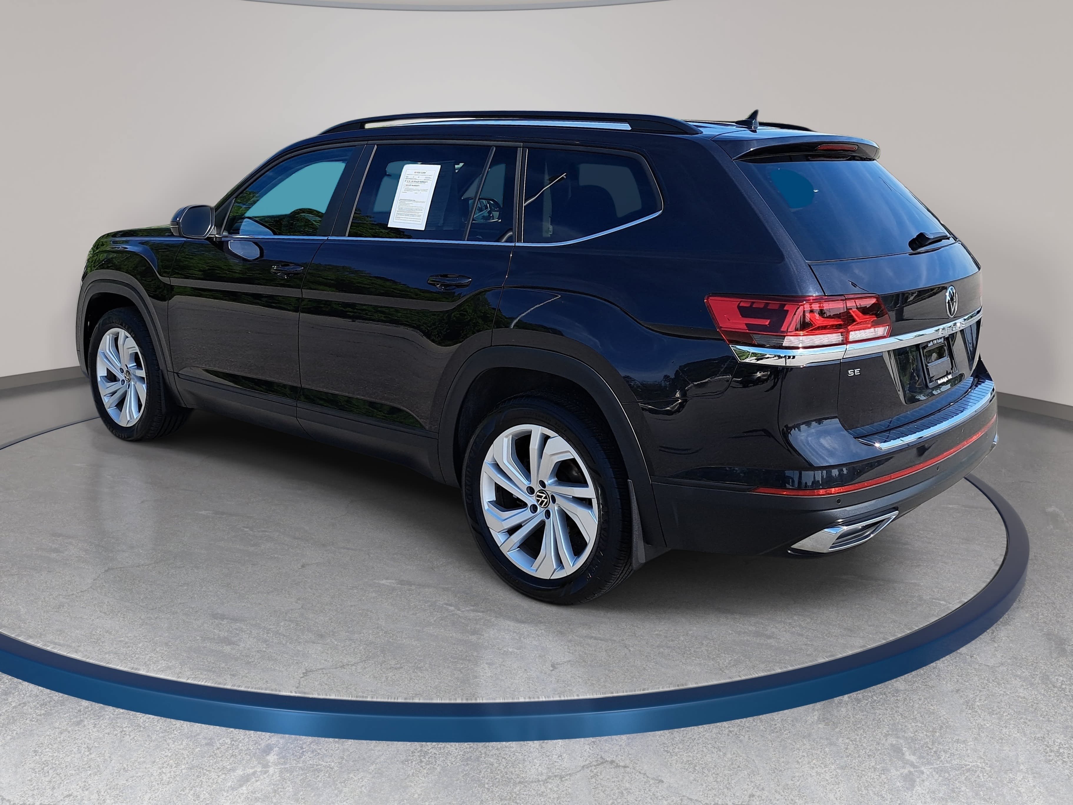 Used 2023 Volkswagen Atlas SE AWD/4WD image 7