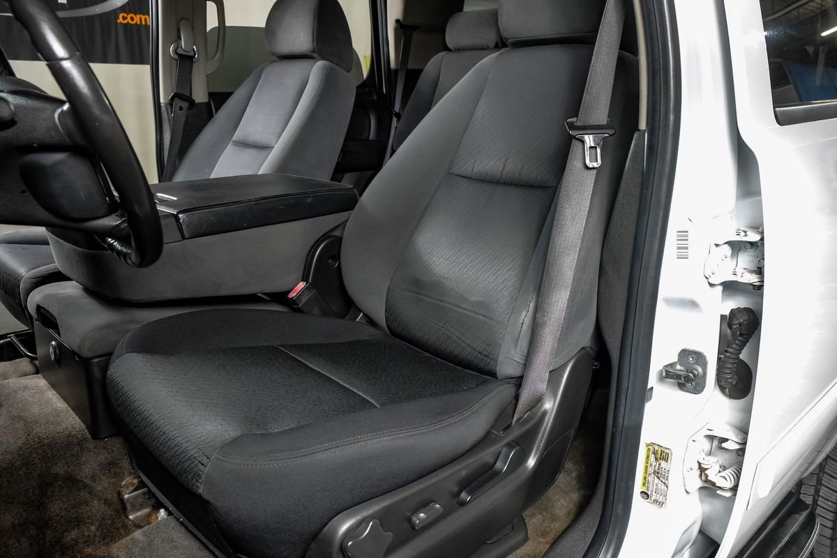 Used 2009 Chevrolet Tahoe LS image 25