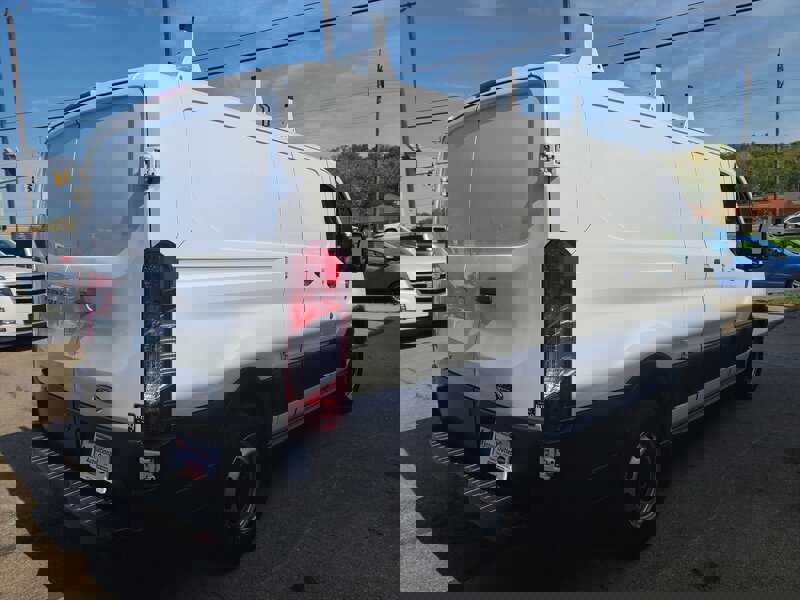Used 2018 Ford Transit 150 130 Low Roof image 5