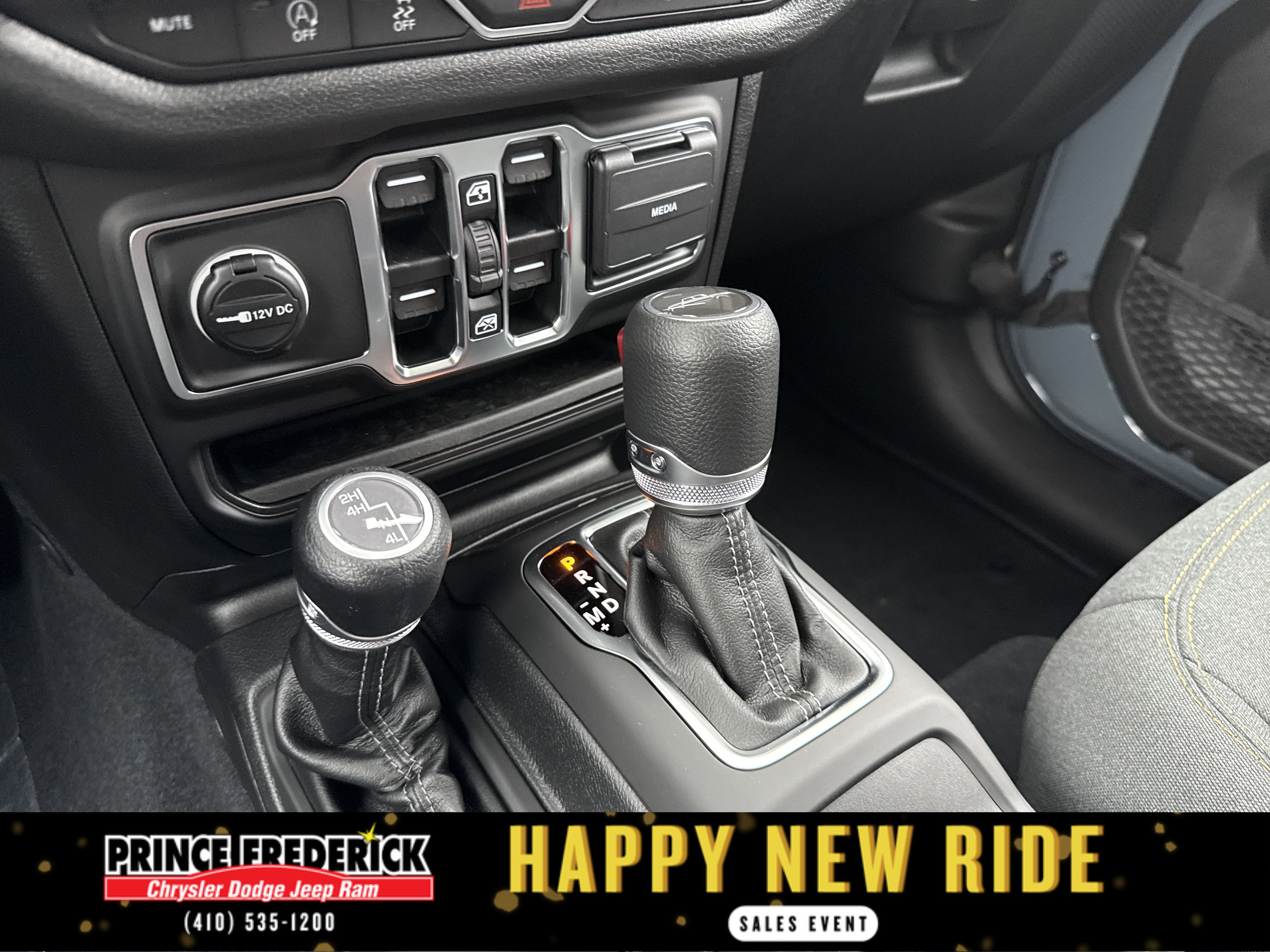 New 2025 Jeep Gladiator Sport image 20