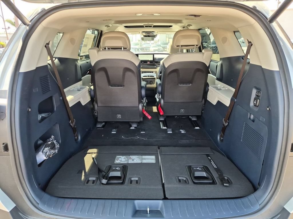 New 2026 Kia Carnival SX Prestige FWD image 27
