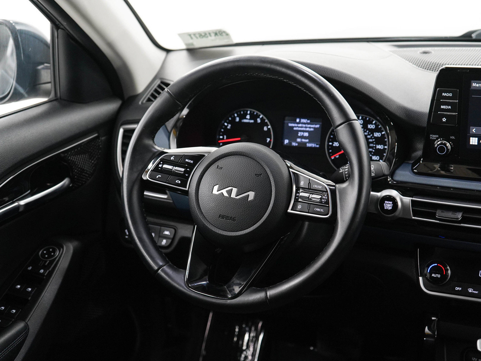 Used 2023 Kia Seltos S AWD/4WD image 14