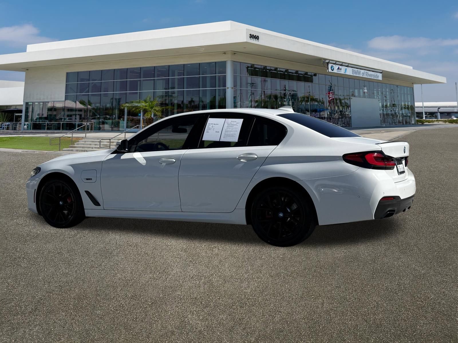 Used 2023 BMW 530e 530e iPerformance w/ M Sport Package image 8