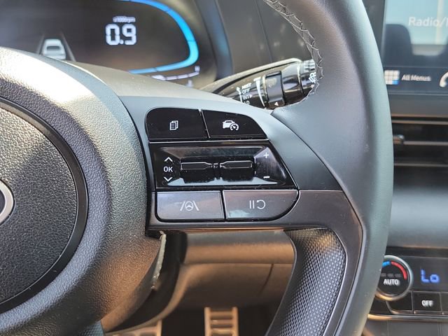 Used 2025 Hyundai Elantra Sport image 8