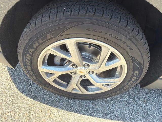 Used 2020 Chevrolet Equinox Premier w/ LPO, Cargo Package AWD/4WD image 10