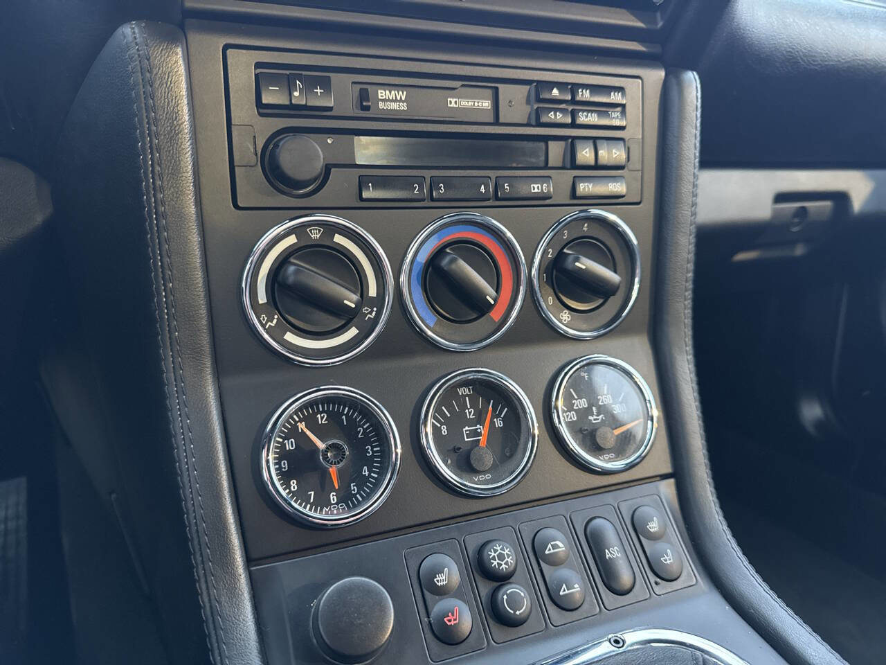 Used 2000 BMW Z3 image 29