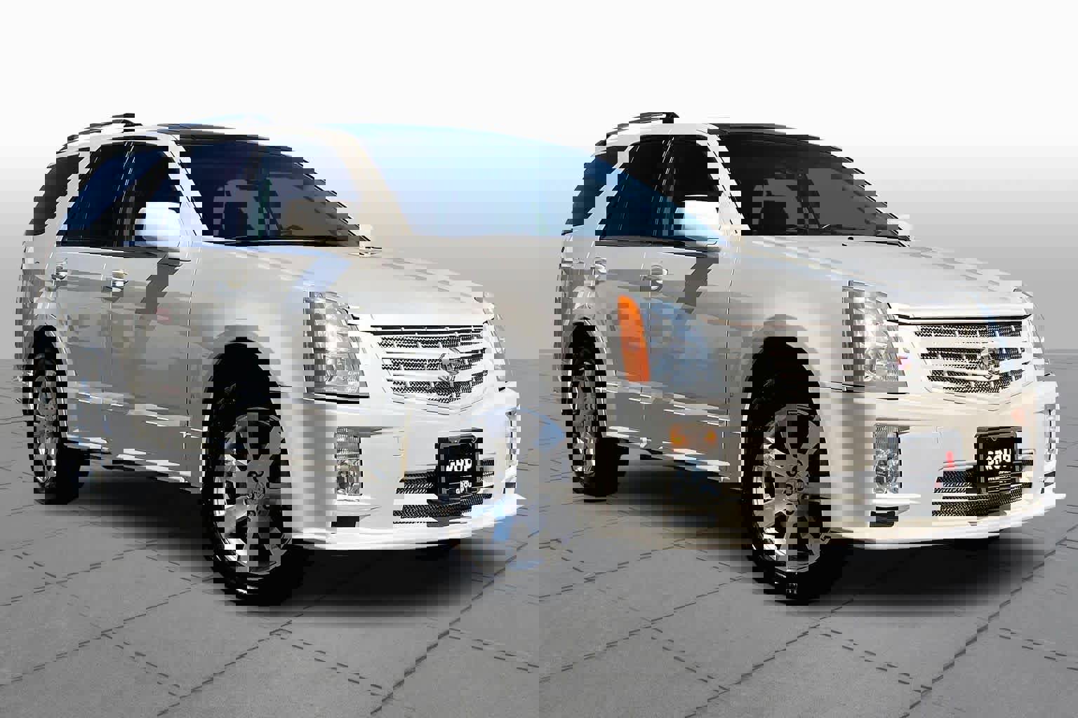 Used 2008 Cadillac SRX AWD w/ Theater Package image 2