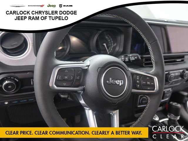 Used 2025 Jeep Wrangler Sahara image 15