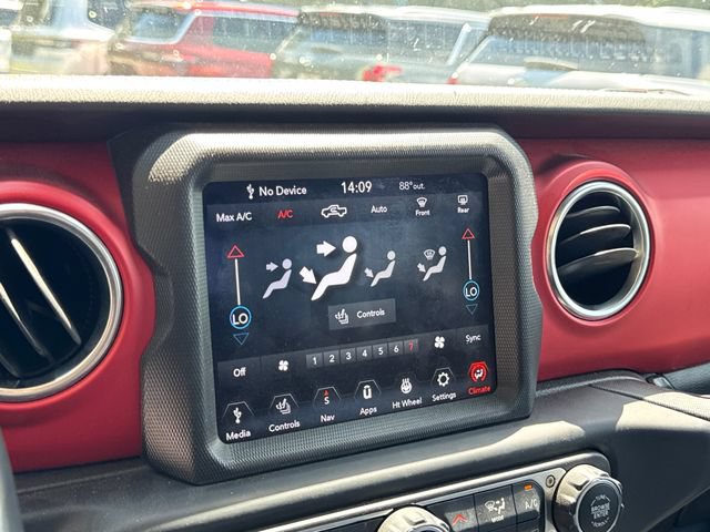 Used 2020 Jeep Gladiator Rubicon w/ Dual Top Group AWD/4WD image 23