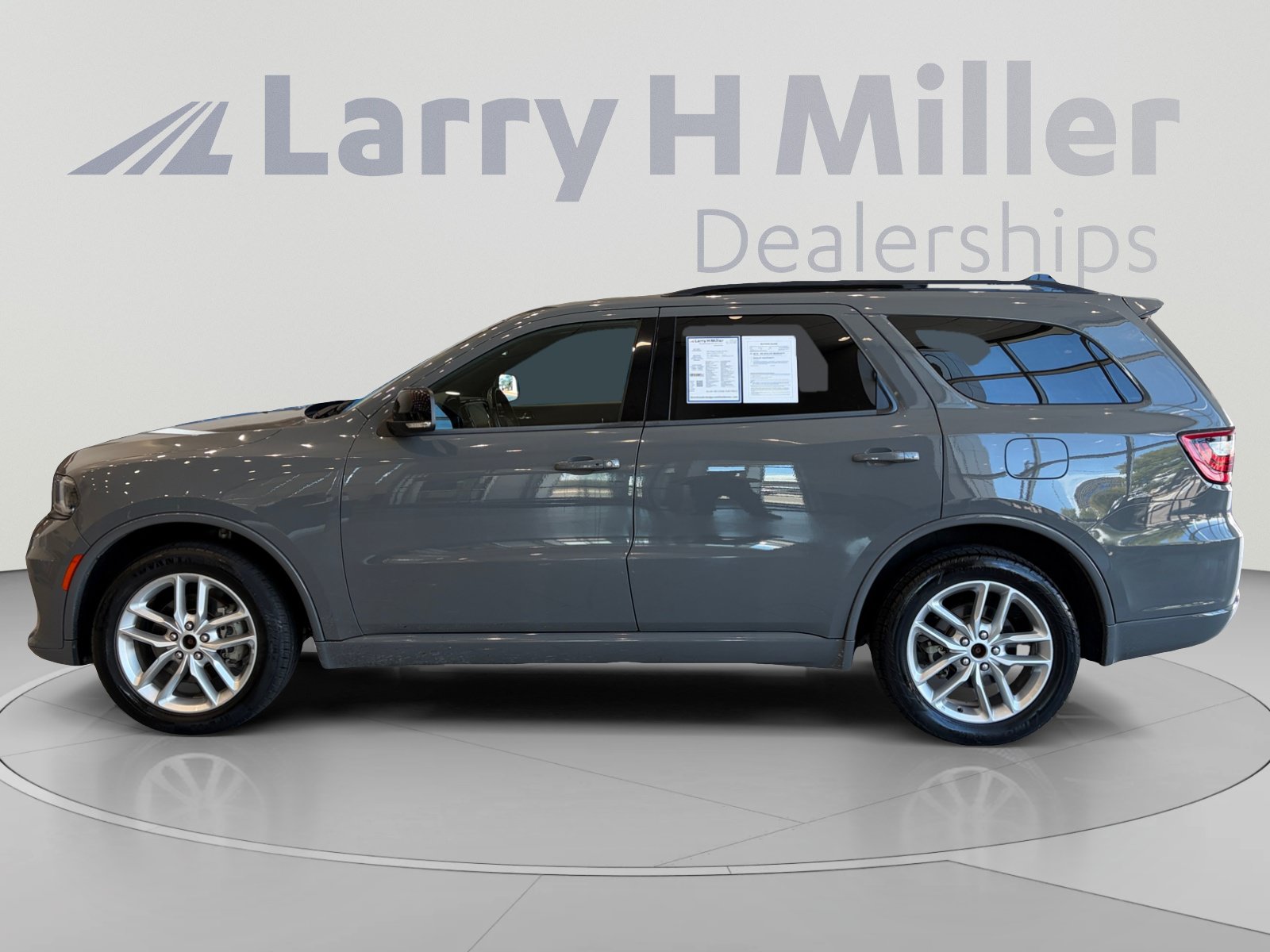 Used 2023 Dodge Durango GT AWD/4WD image 2