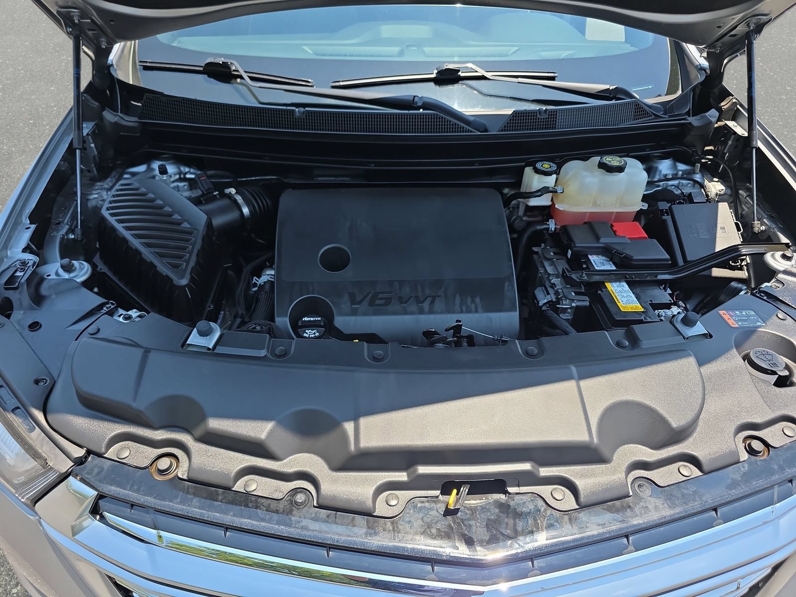 Used 2023 Chevrolet Traverse Premier FWD image 31