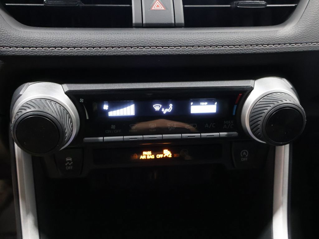 Used 2024 Toyota RAV4 LE image 29