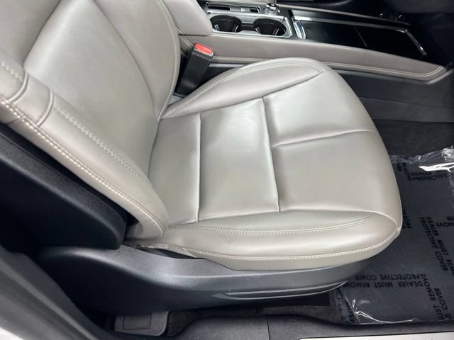 Certified 2025 Lincoln Corsair AWD image 23