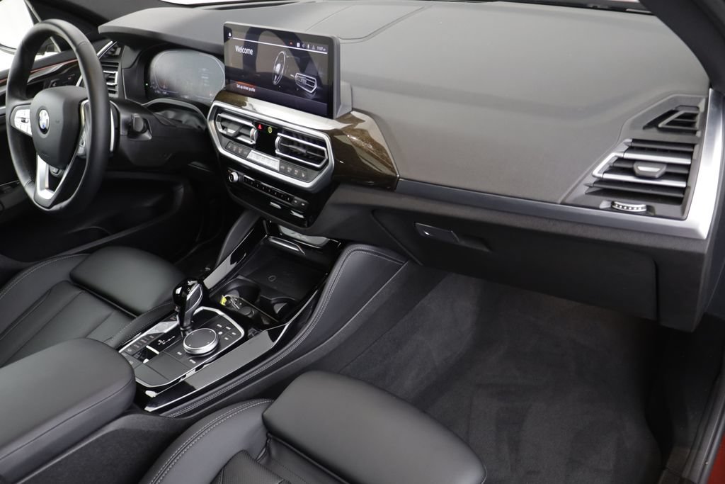 Certified 2025 BMW X4 xDrive30i AWD/4WD image 19