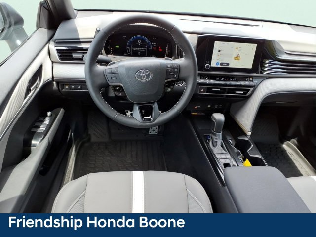 Used 2026 Toyota Camry SE w/ Convenience Package FWD image 18