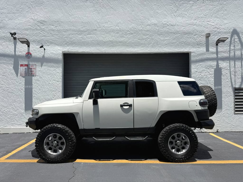 Used 2008 Toyota FJ Cruiser 4WD image 3
