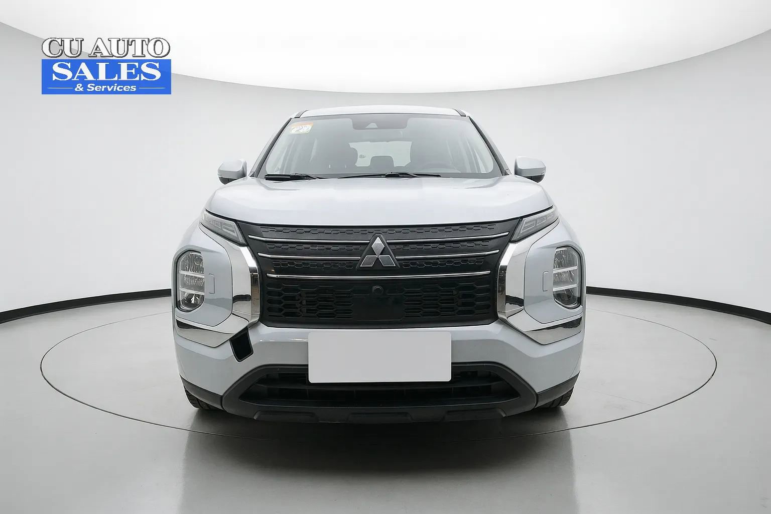 Used 2022 Mitsubishi Outlander ES AWD/4WD image 2